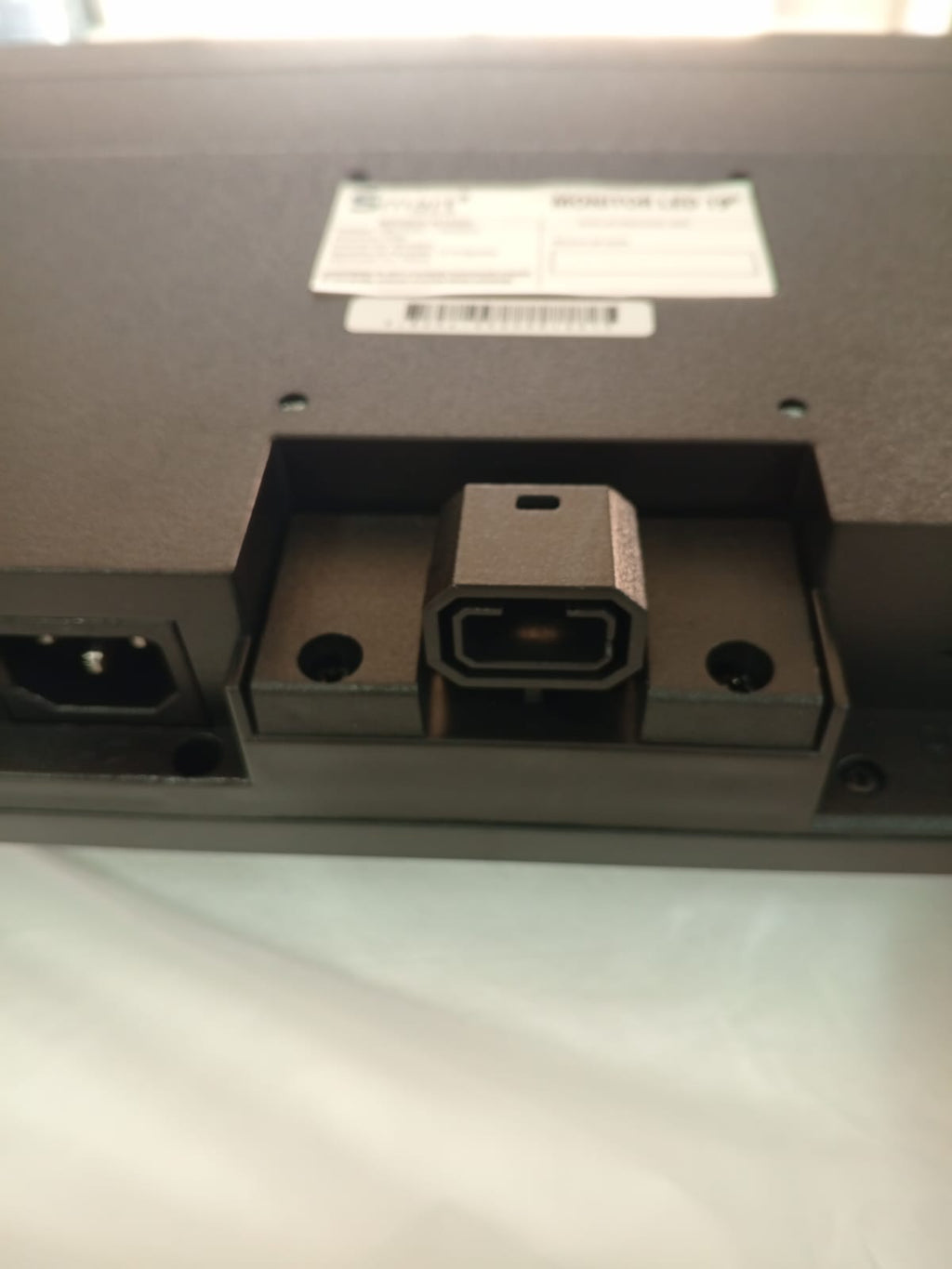 Monitor 19 pulg hdmi y vga