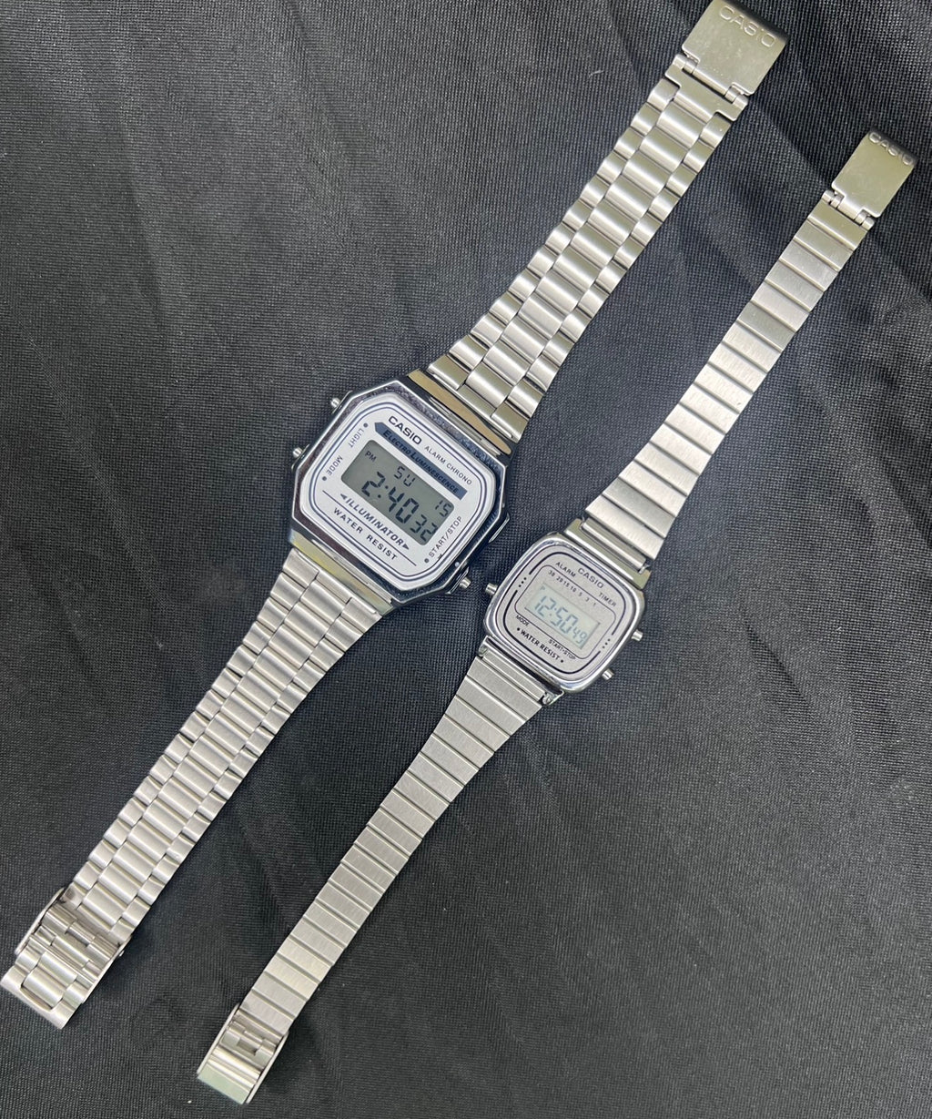 Pareja casio retro digital