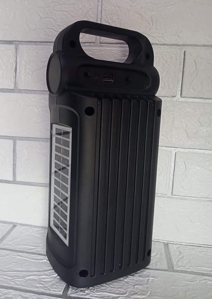 PARLANTE LINTERNA SOLAR